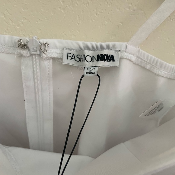 Out of your league bodysuit from Fashion Nova size xs NWT - Picture 5 of 9